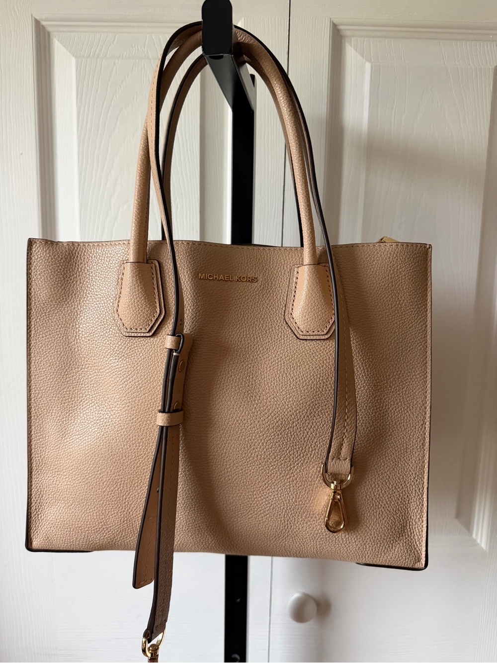 New Michael Kors Pebbled Leather Tote with Double Handles and extra straps